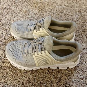 ON Cloudswift Sneakers Glacier/White